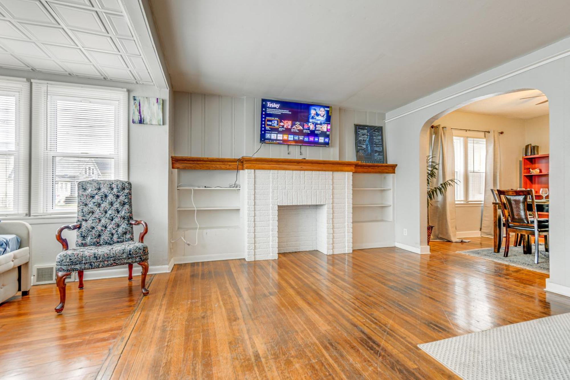 6 Mi To Downtown Attractions!